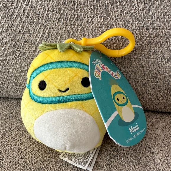 Nwt   🍍 3" Maui the Pineapple Clip Squishmallows - Picture 2 of 3